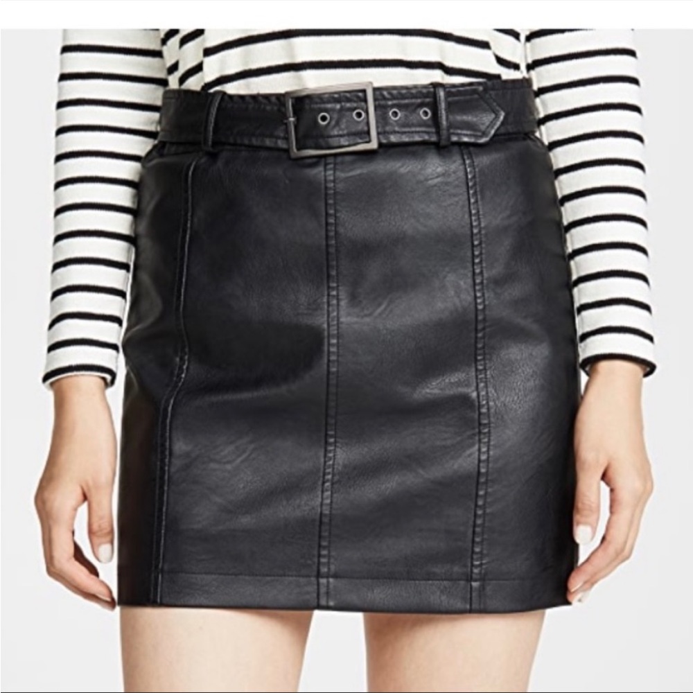 JACK x BB Dakota so edgy washed vegan leather skirt! Size 8, NWT NEVER WORN!